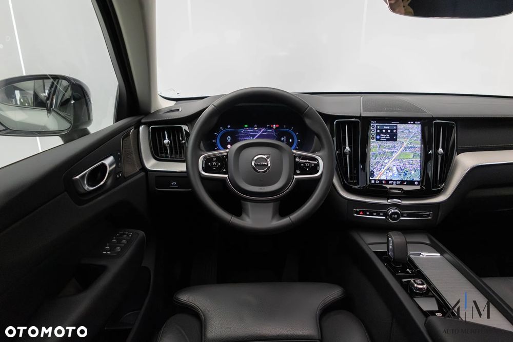 Volvo XC 60 B4 D AWD Ultimate Dark - 23