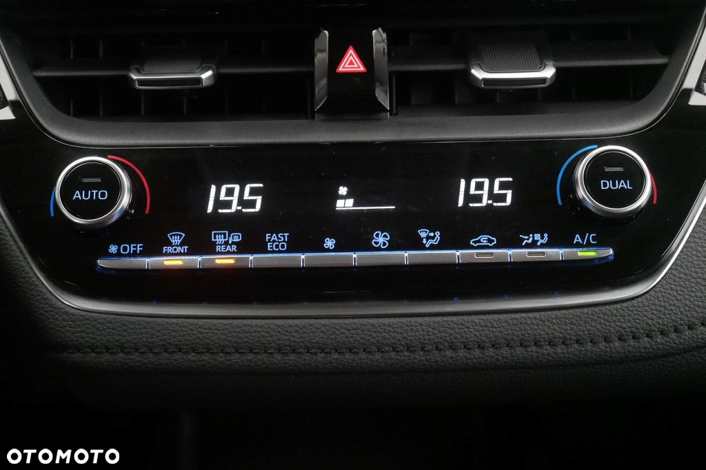 Toyota Corolla - 19