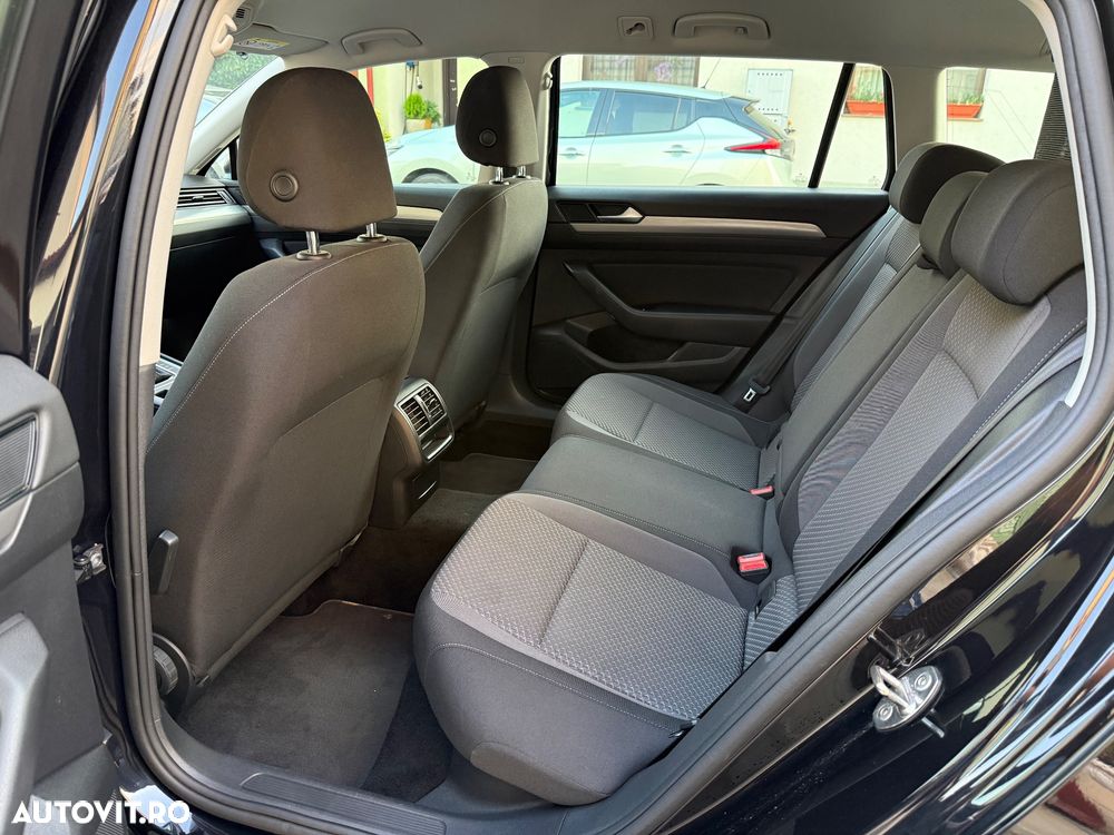 Volkswagen Passat 2.0 TDI SCR DSG BlueMotion Comfortline - 9
