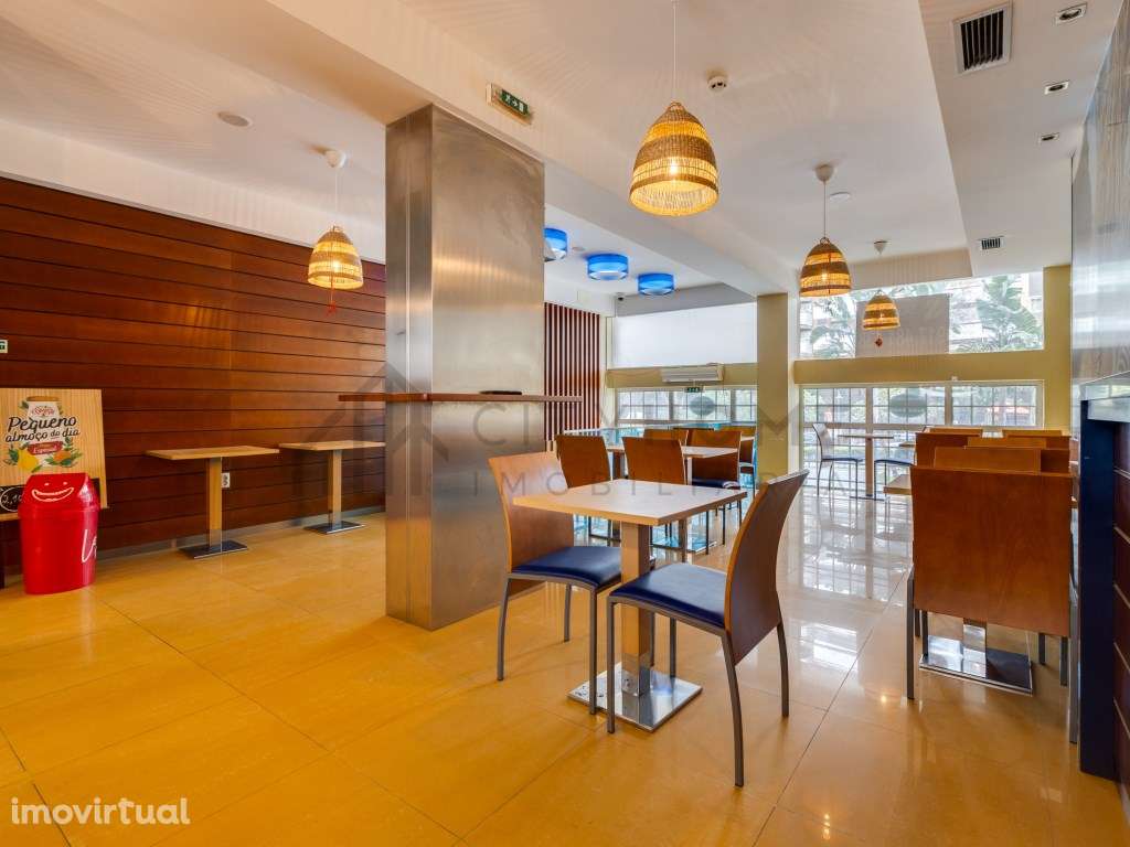 Espaço Comercial de 425m² no Coração de Faro - Grande imagem: 4/56