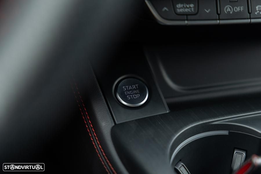 Audi A4 Avant 2.0 TDI quattro S-line S tronic - 44