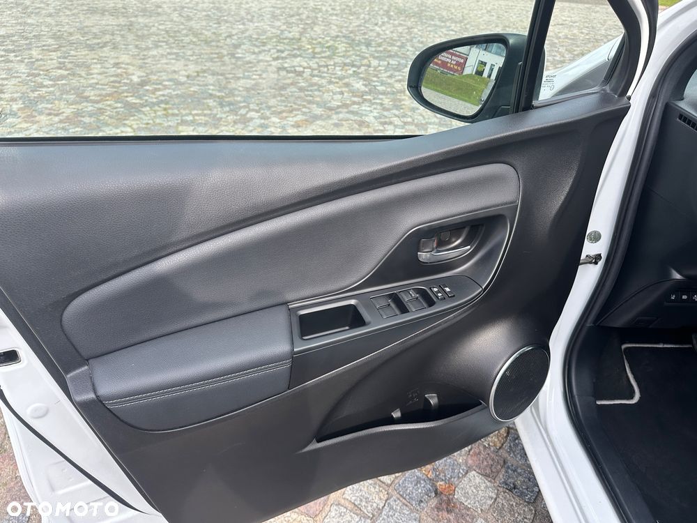 Toyota Yaris - 18