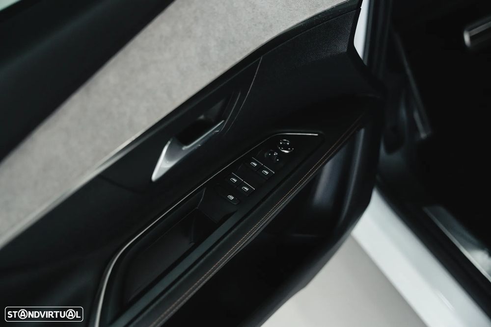 Peugeot 3008 BlueHDi 130 Stop & Start EAT8 GT - 17