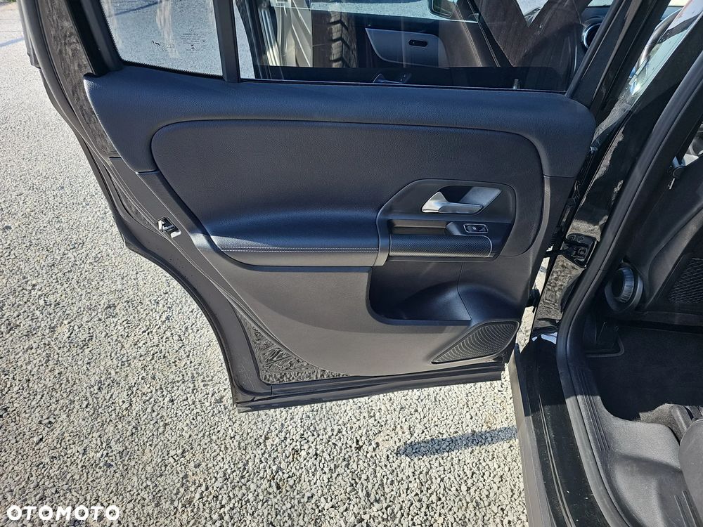 Mercedes-Benz GLB 200 Style 7G-DCT - 23