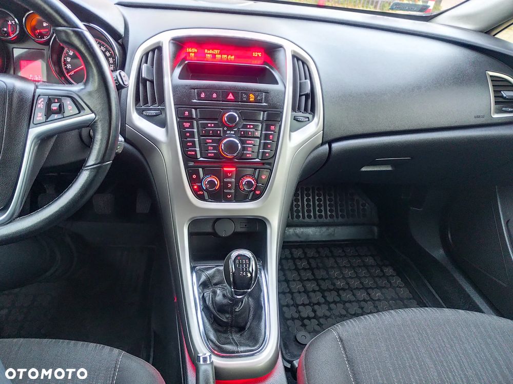 Opel Astra 1.4 T Cosmo EU6 - 13