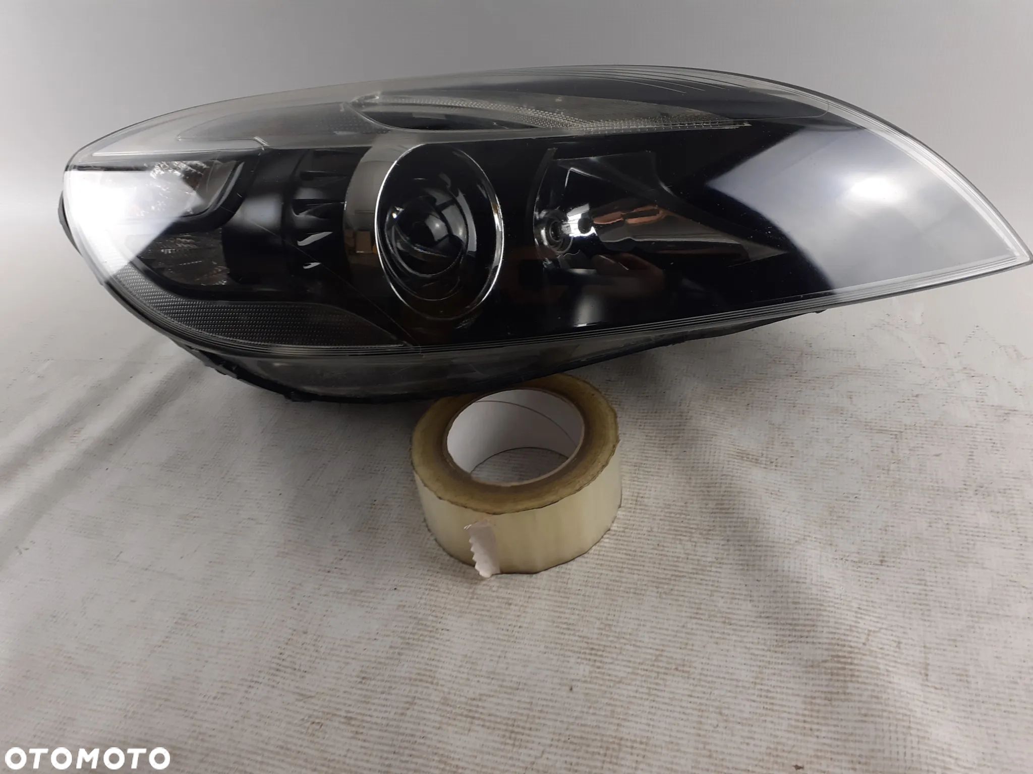 Lampa Volvo V40 II prawa xenon 12-16r EUR 31420008 - 1