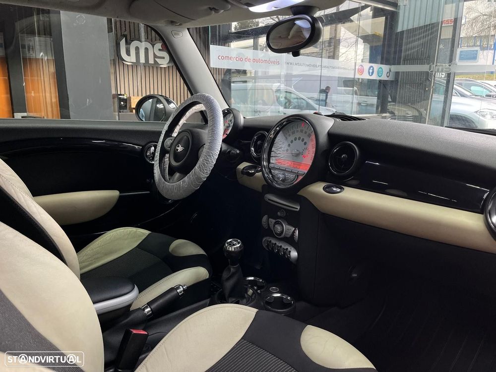 MINI 3 Portas Cooper D - 9