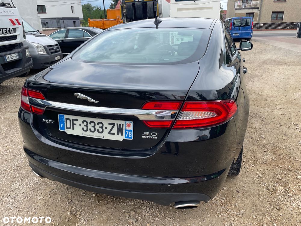 Jaguar XF - 25