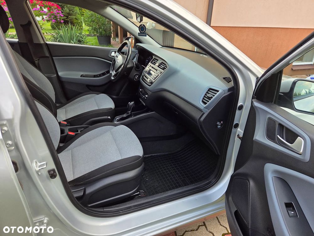 Hyundai i20 1.4 Classic + - 22