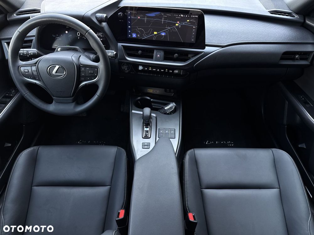 Lexus UX 300h F Sport Design - 15