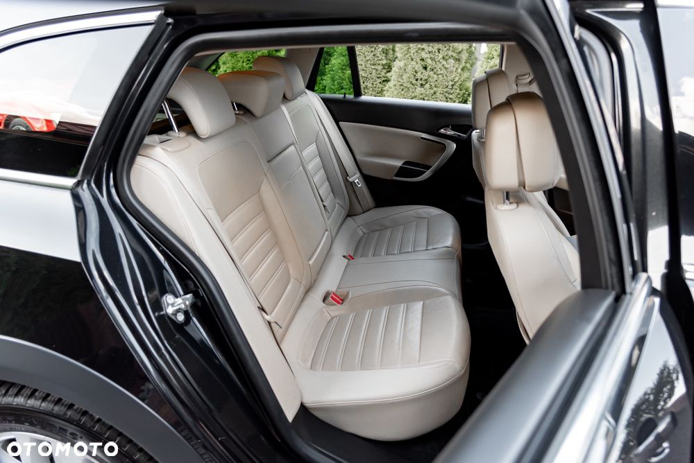Opel Insignia CT 2.0 CDTI 4x4 - 23