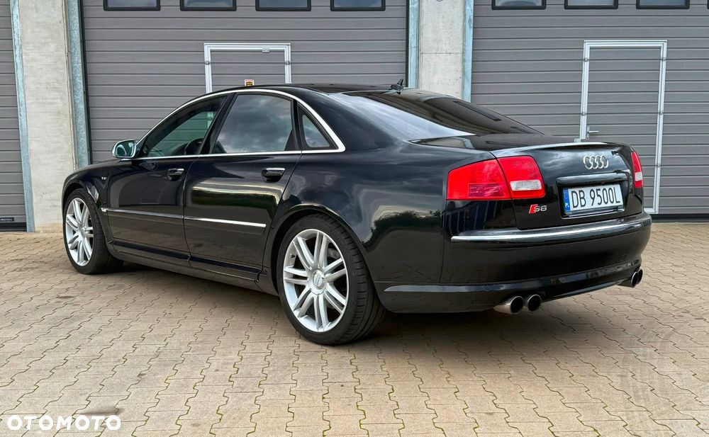 Audi S8 5.2 FSI Quattro - 4