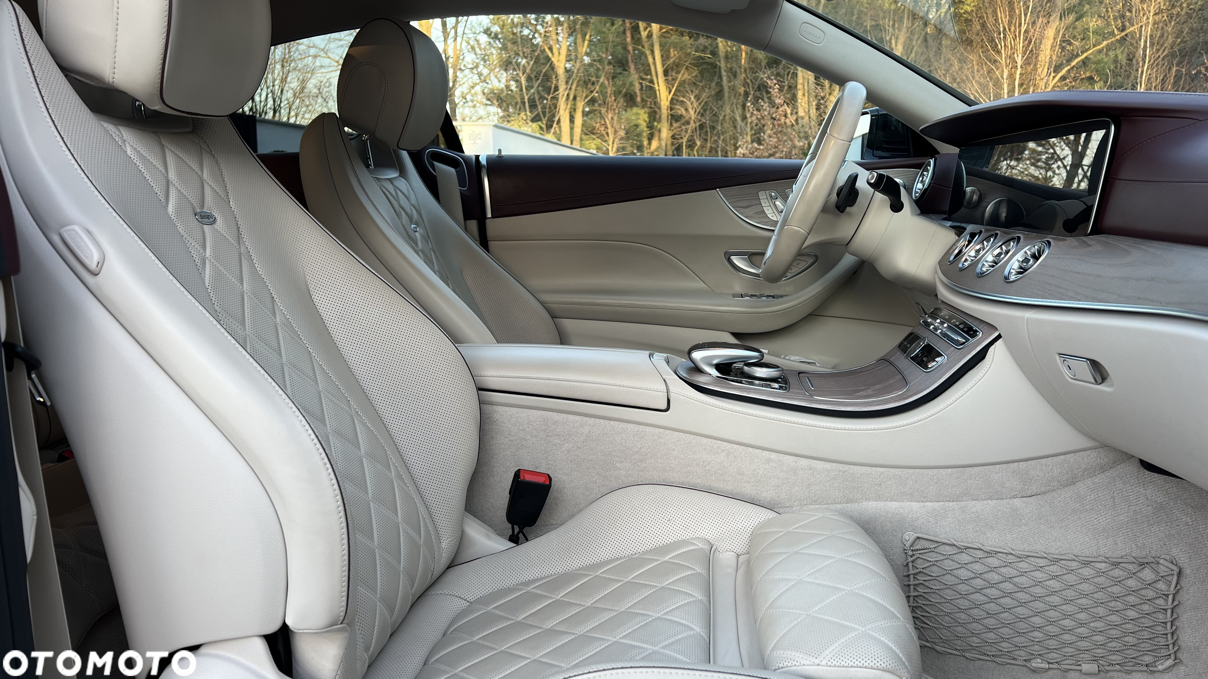 Mercedes-Benz Klasa E 300 Coupe 9G-TRONIC - 11