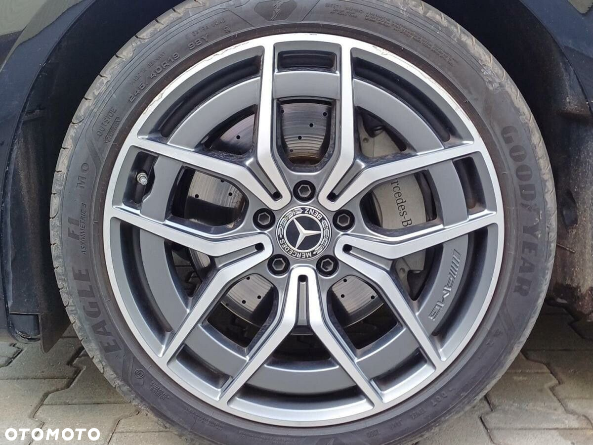 Mercedes-Benz Klasa E - 6