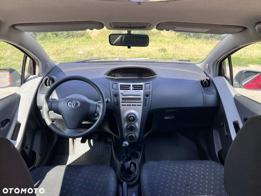Toyota Yaris 1.3 Terra Polaris - 9