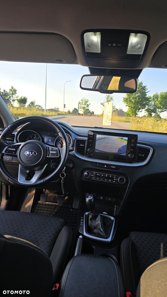 Kia Ceed 1.6 CRDi SCR L - 4