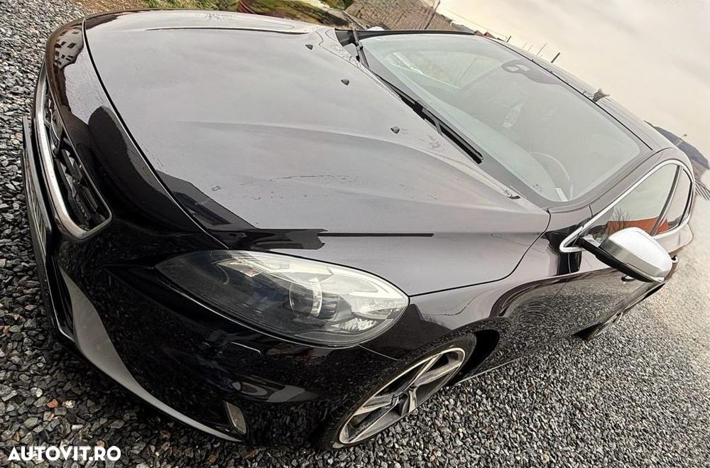 Volvo V40 D3 Rdesign - 12