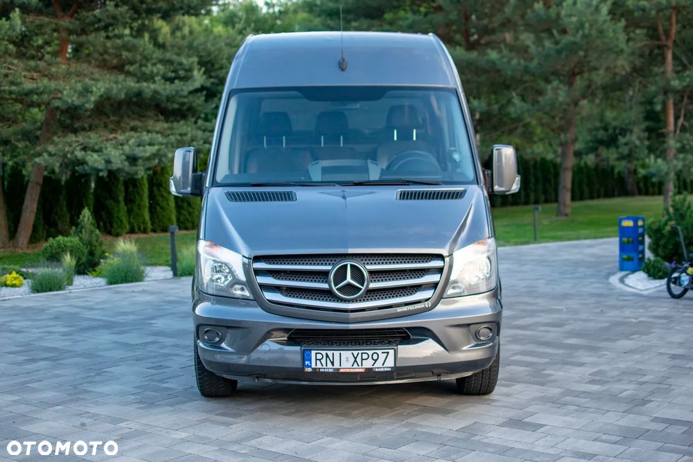 Mercedes-Benz Sprinter 319 - 7