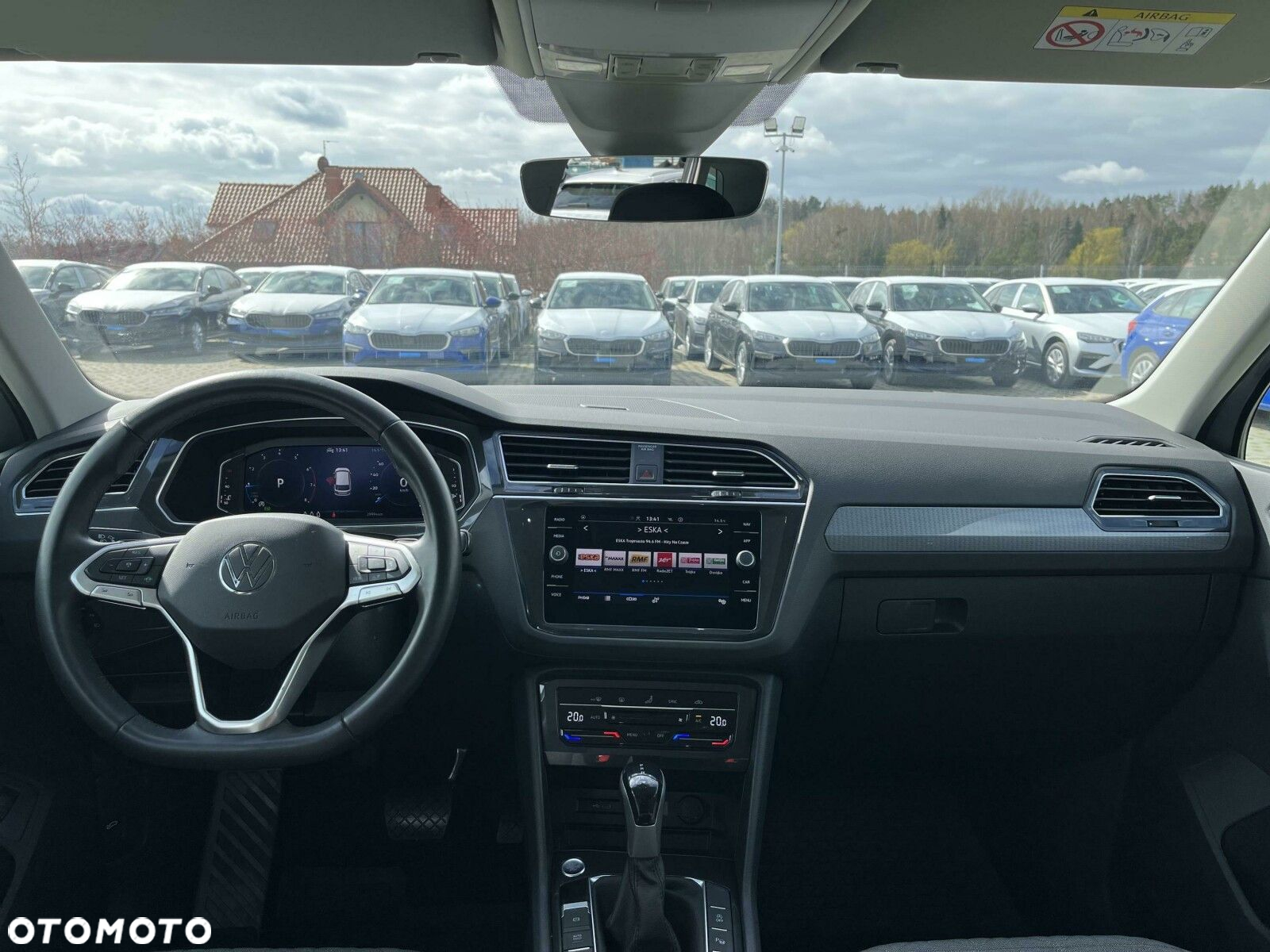 Volkswagen Tiguan - 10