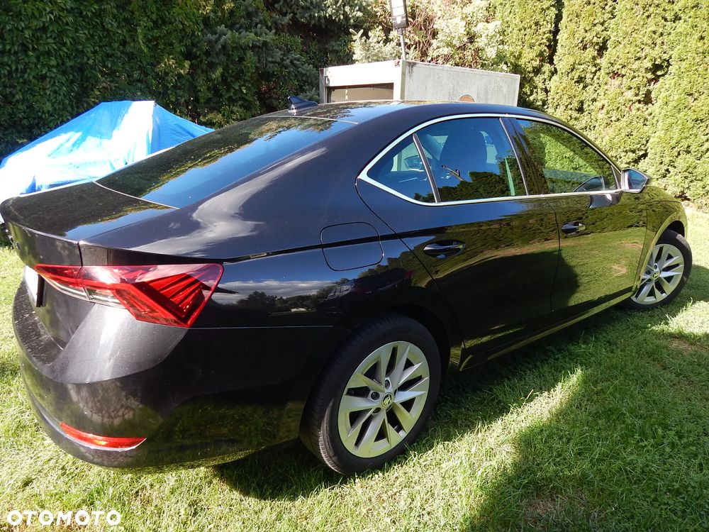 Skoda Octavia 2.0 TDI Ambition DSG - 6
