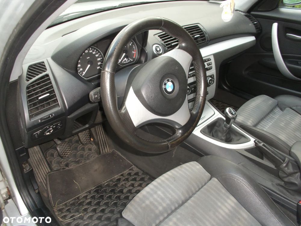BMW Seria 1 118d - 15