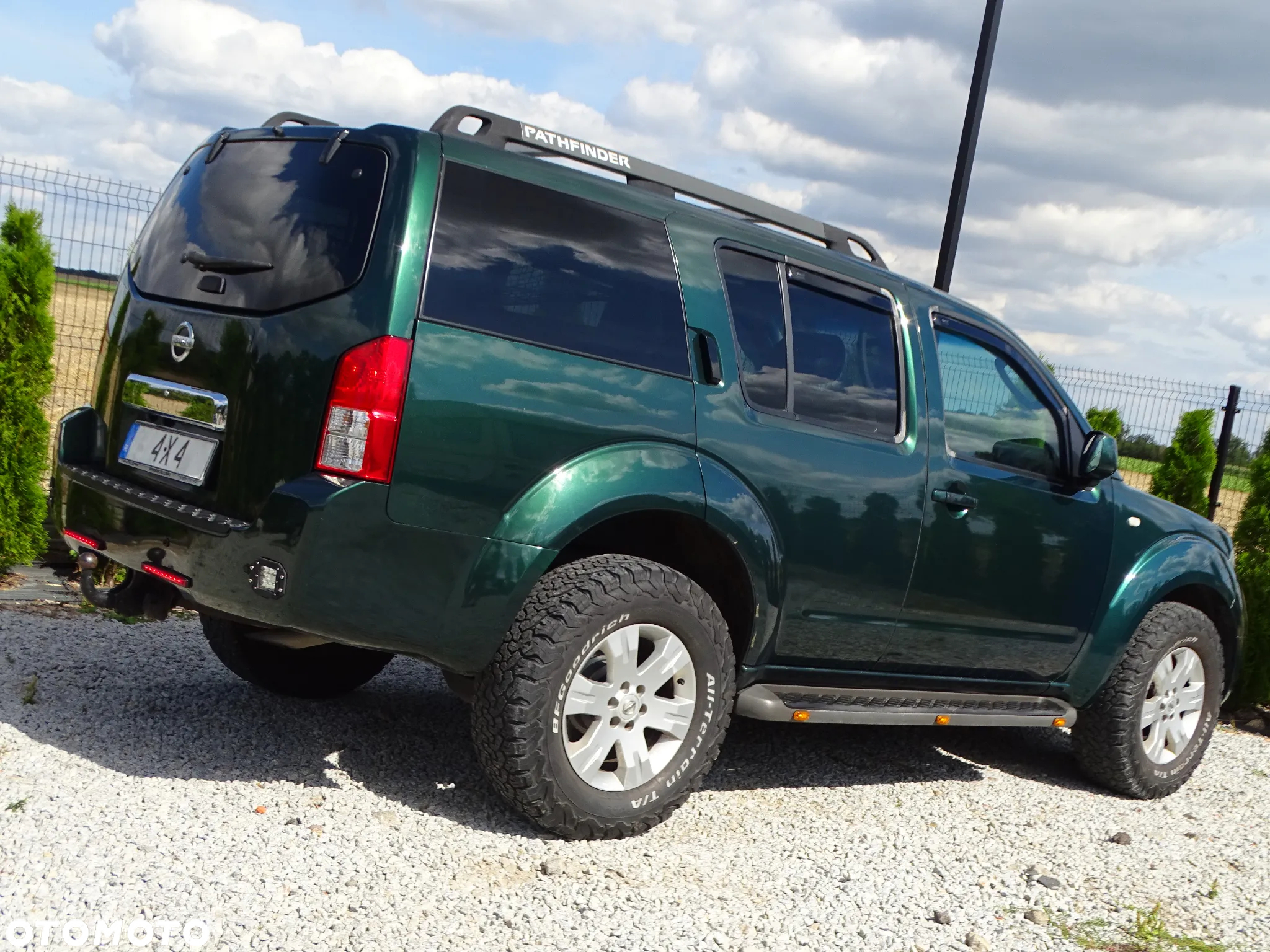 Nissan Pathfinder - 4
