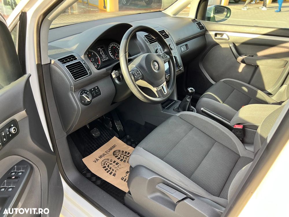 Volkswagen Touran 1.6 TDI DPF BlueMotion Technology Highline - 22