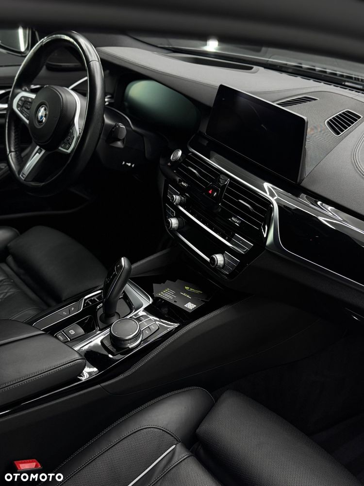 BMW Seria 5 530i - 19