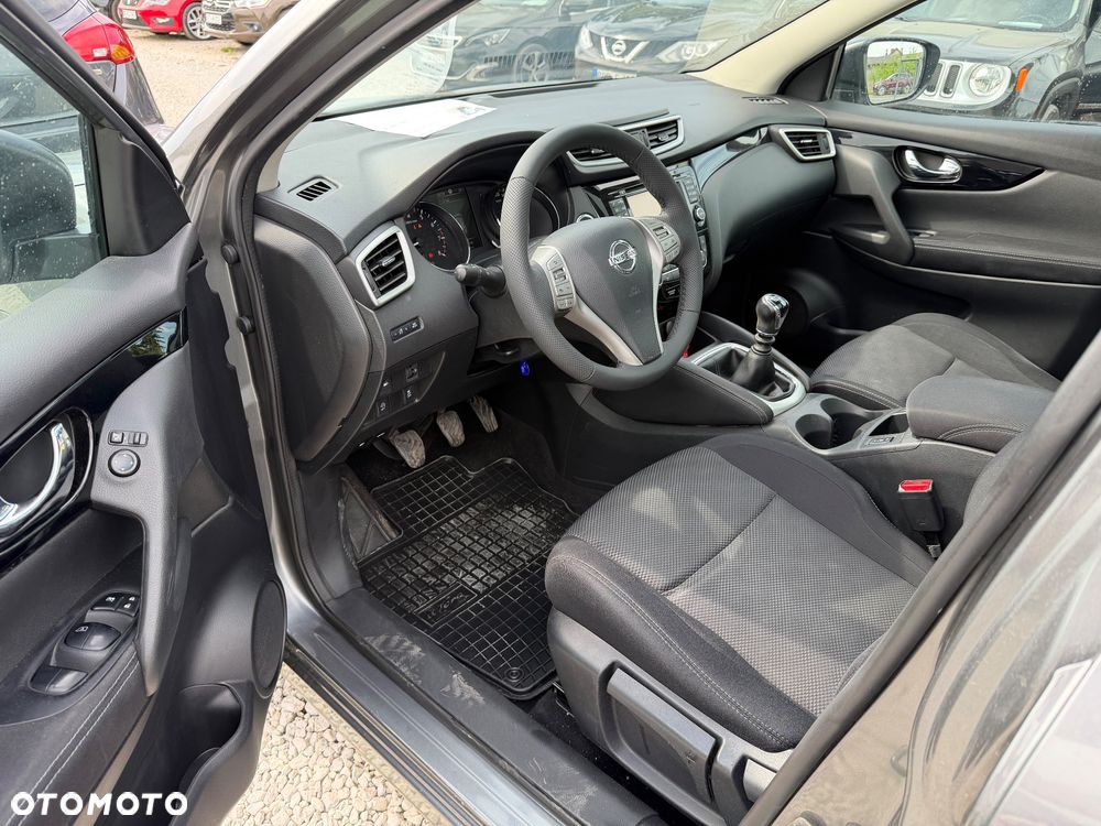 Nissan Qashqai 1.6 DIG-T N-Connecta - 24
