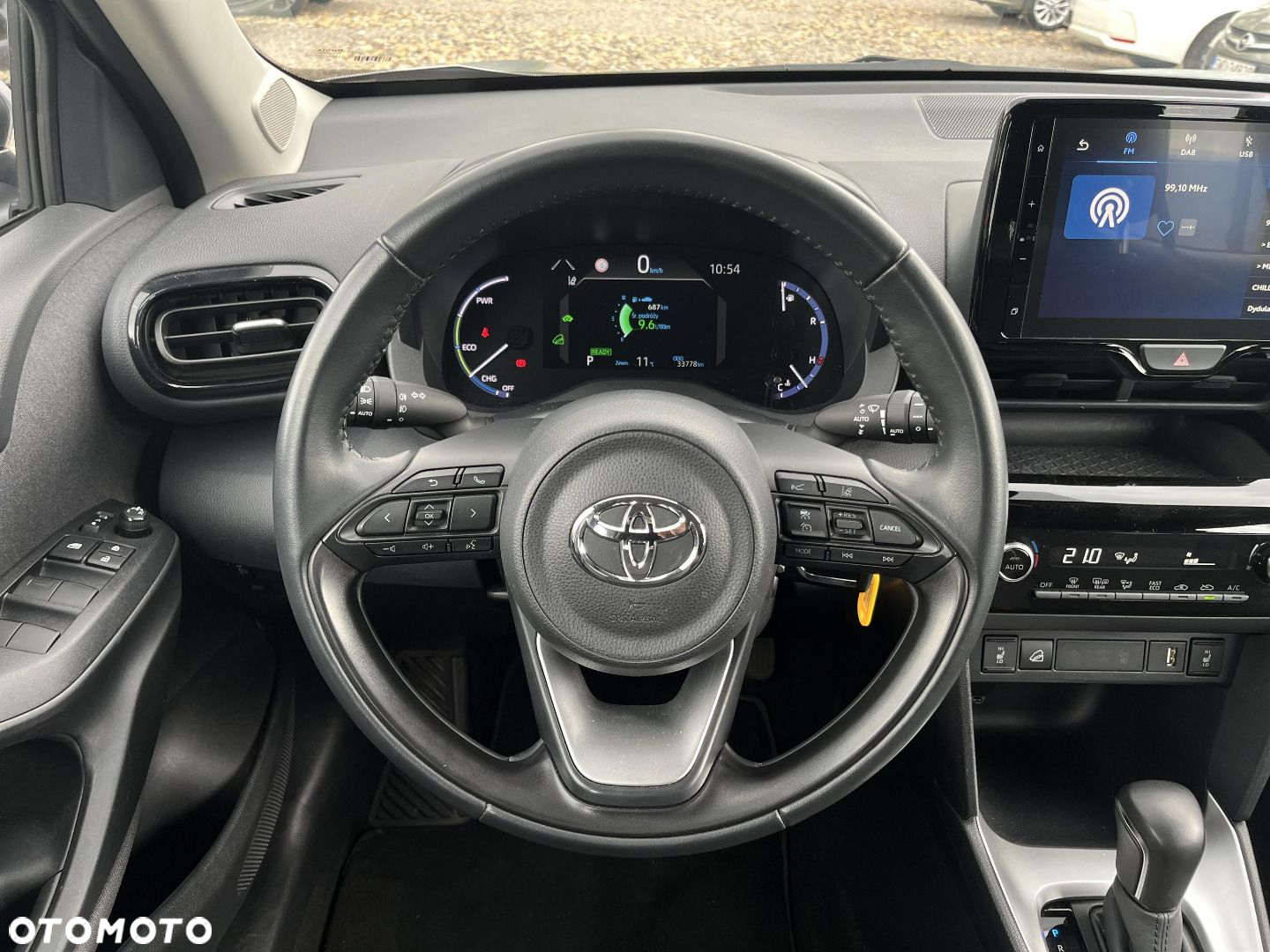 Toyota Yaris Cross Hybrid 1.5 Comfort 4x4 - 10