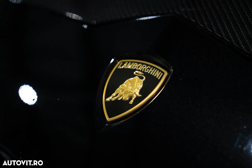 Lamborghini URUS - 10