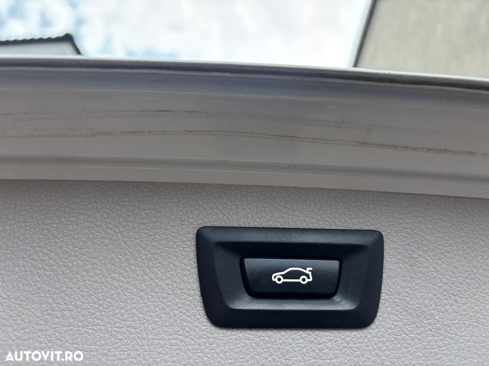 BMW Seria 3 318d Aut. - 7