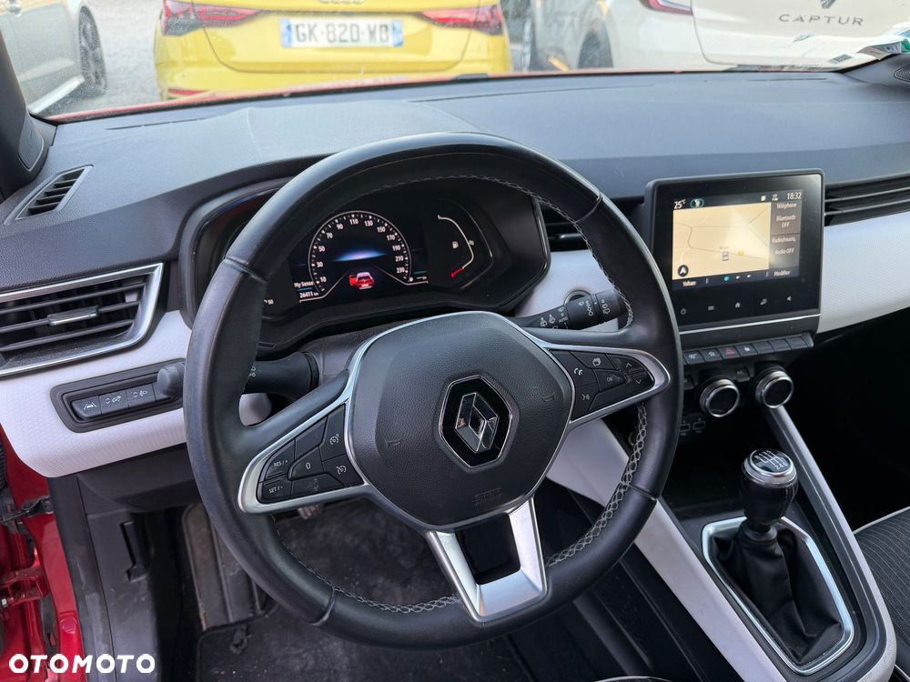 Renault Clio TCe 90 EVOLUTION - 12