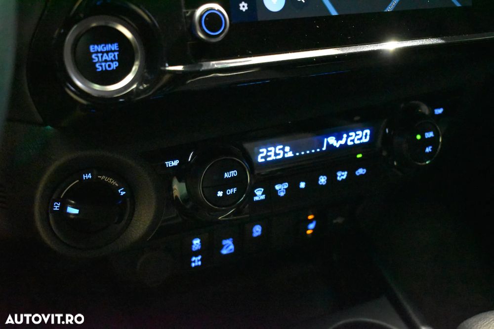 Toyota Hilux 2.4D 150CP 4x4 Double Cab AT Executive - 16