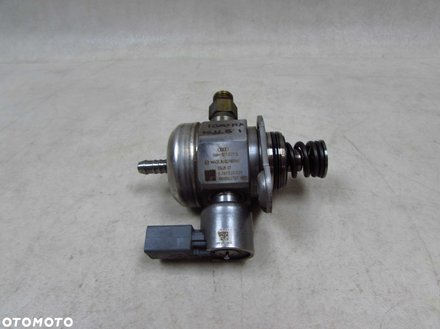 AUDI VW SKODA 1.8 TFSI POMPA WTRYSKOWA PALIWA 06H127025E - 3