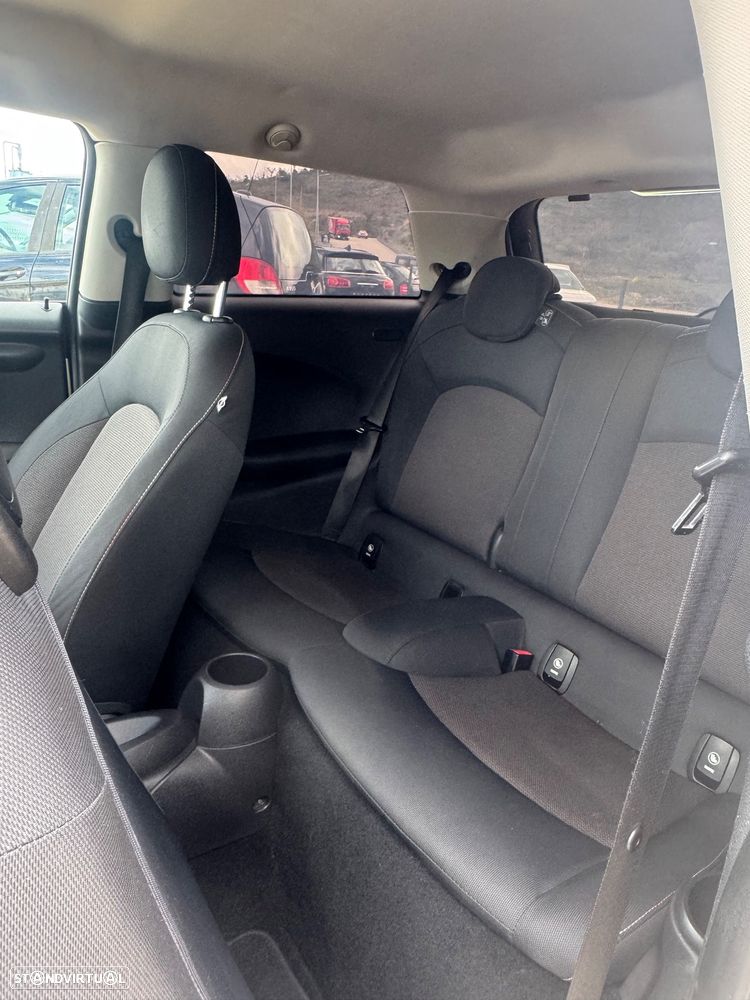 MINI 3 Portas One D Metropolitan - 13