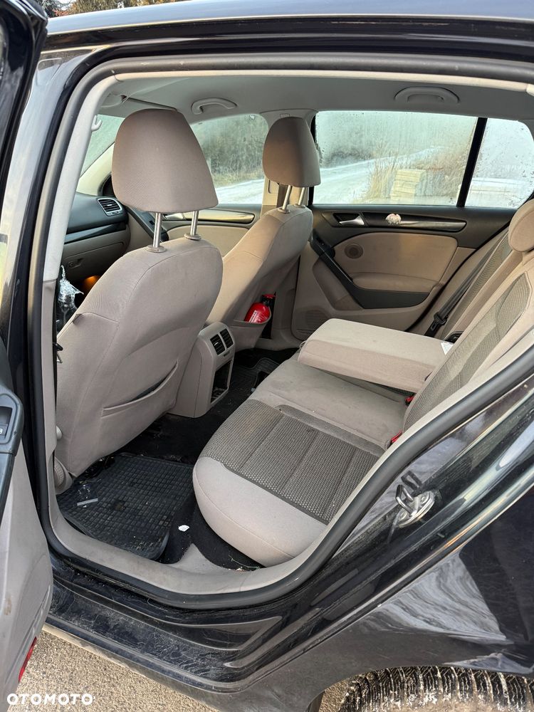 Volkswagen Golf - 16