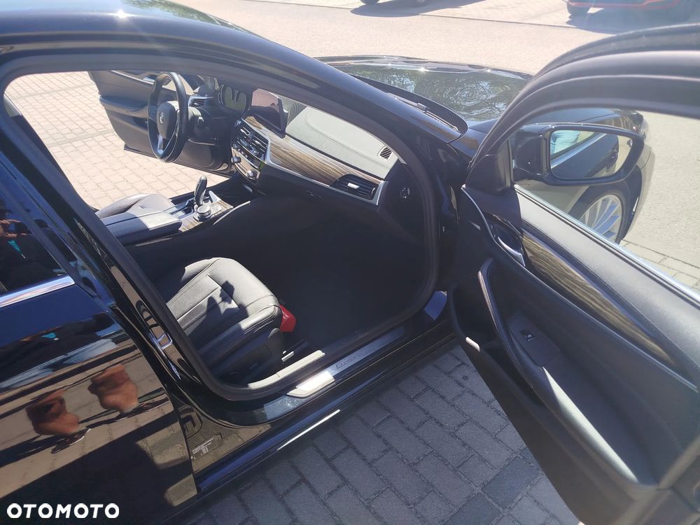 BMW Seria 5 518d Luxury Line - 27