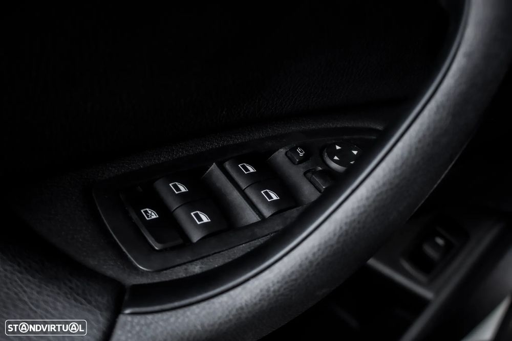 BMW X1 16 d sDrive Advantage - 20