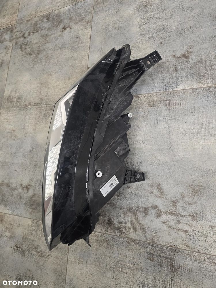 Renault austral lift rafale lampa full led prawa idealna 260107707r - 2