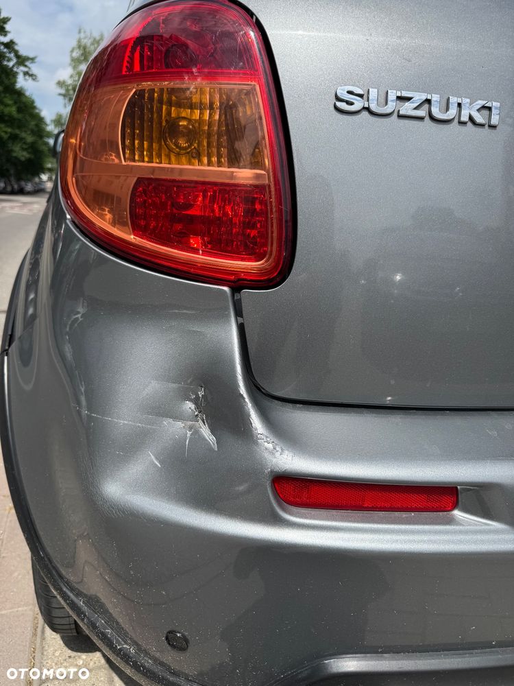 Suzuki SX4 1.6 GS / Premium - 23