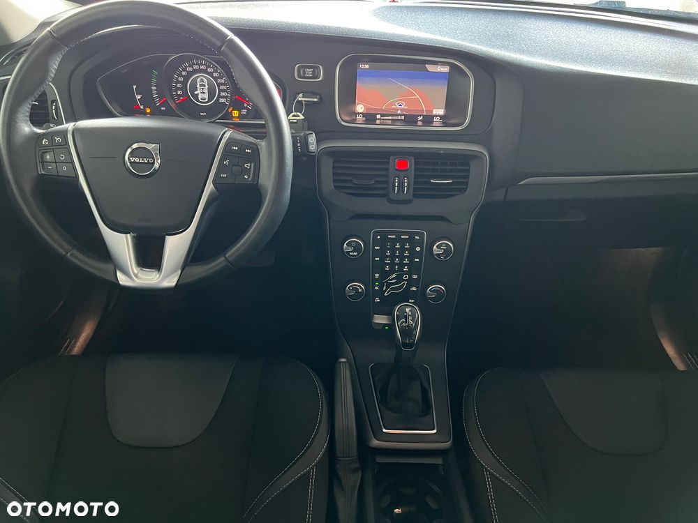 Volvo V40 - 22