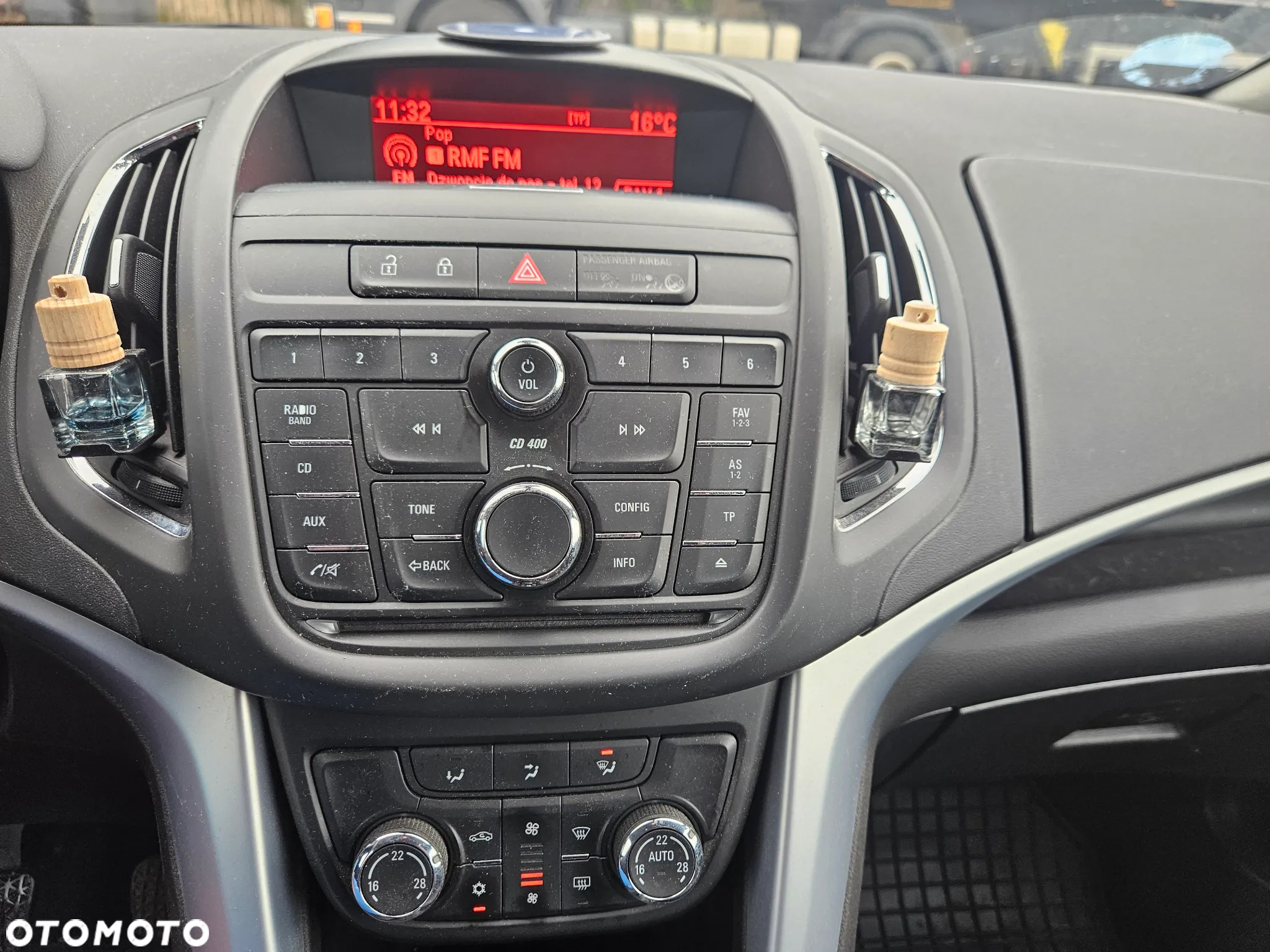 Opel Zafira 1.4 T Cosmo EcoFLEX S&S - 15