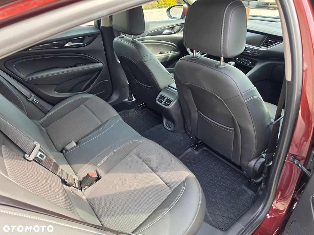 Opel Insignia 1.5 T Exclusive S&S Eco - 19