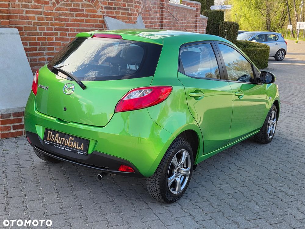 Mazda 2 - 11