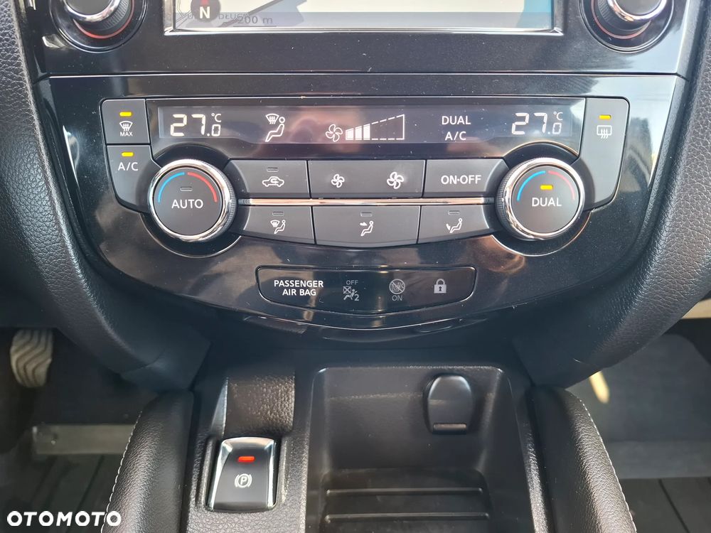 Nissan Qashqai 1.2 DIG-T Visia - 26