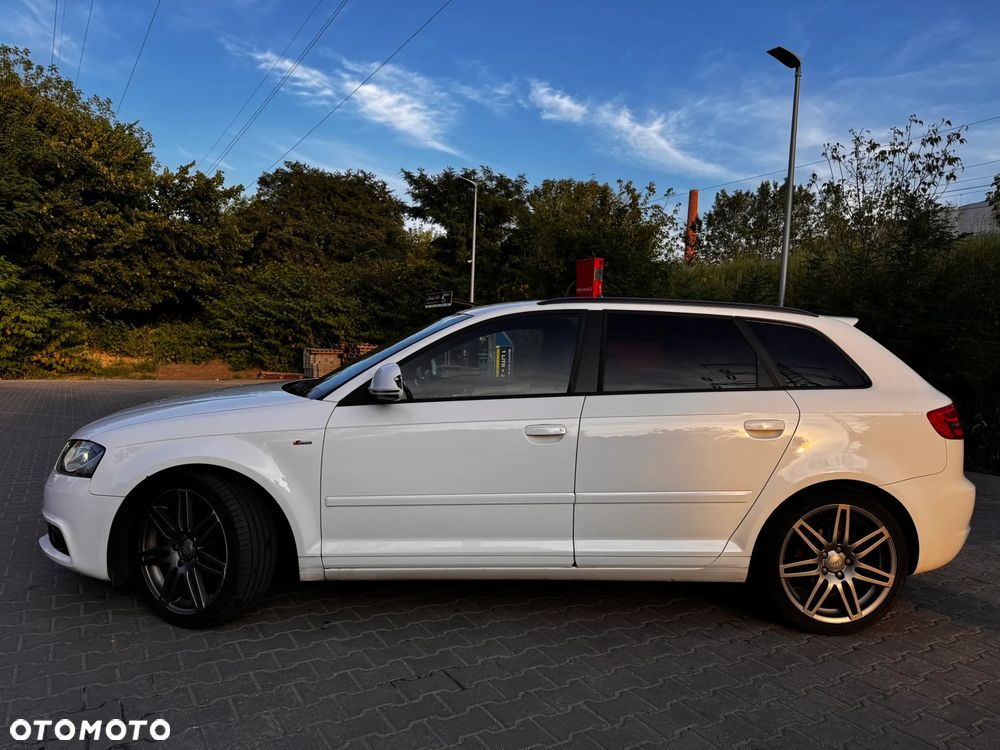 Audi A3 Sportback - 4