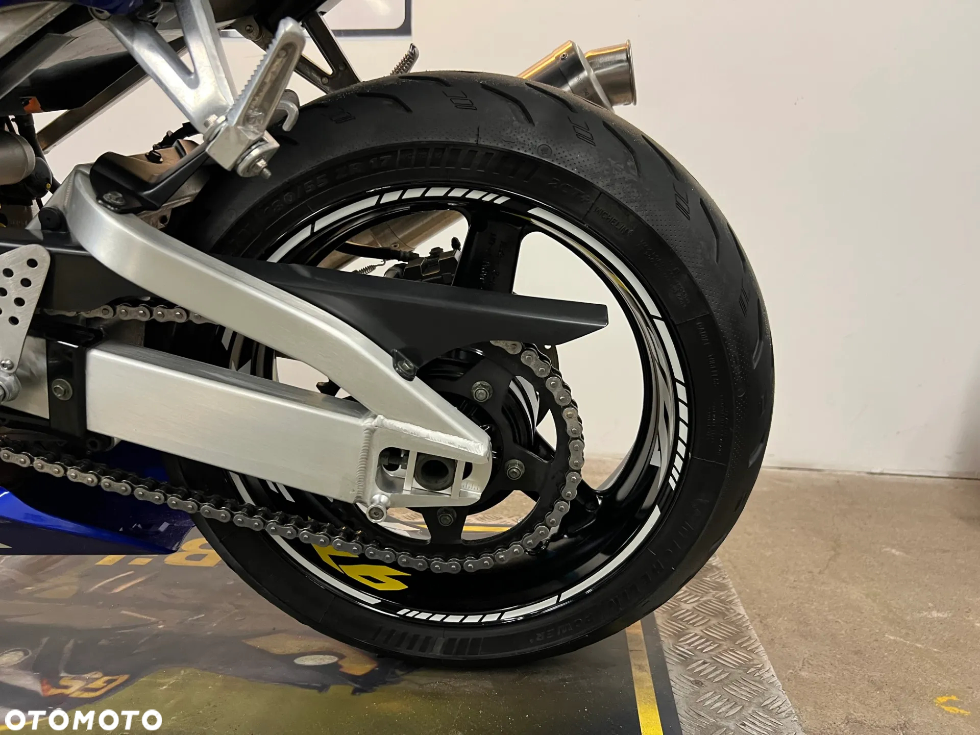 Yamaha R6 - 25