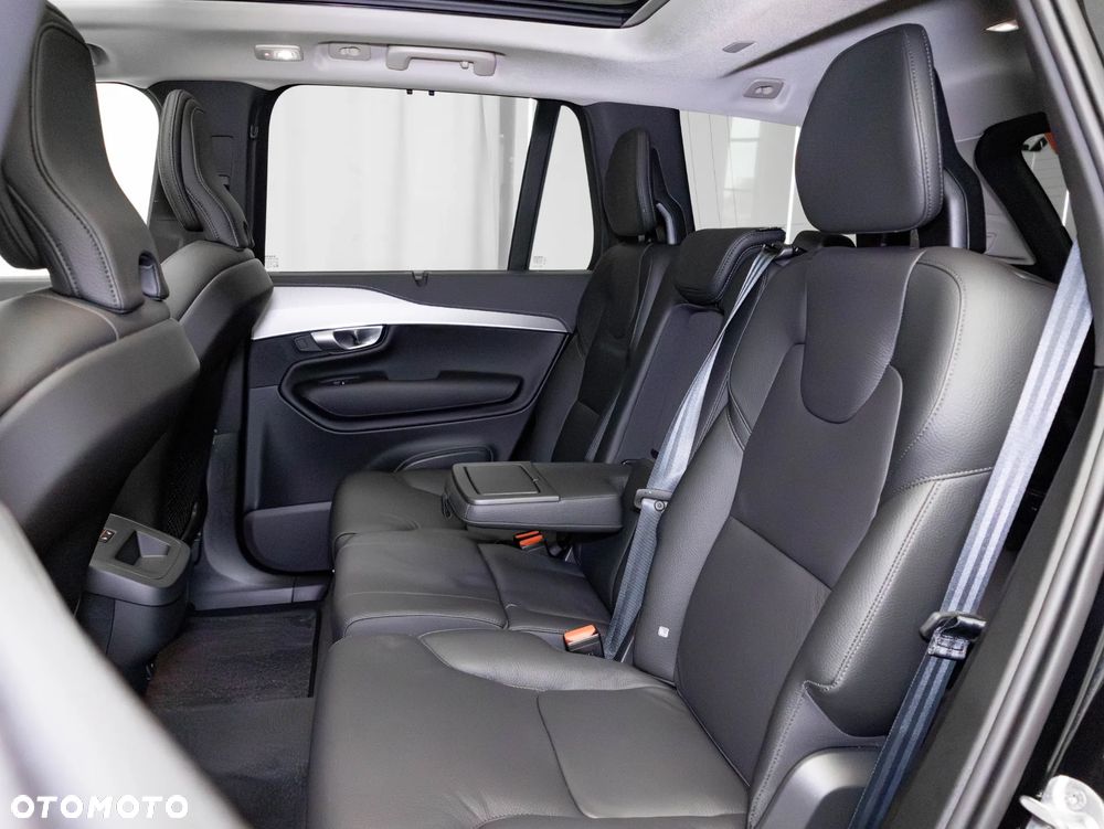 Volvo XC 90 B5 D AWD Ultimate Bright 7os - 29