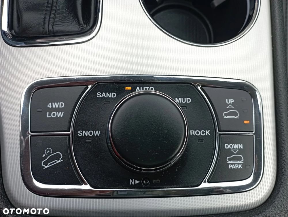 Jeep Grand Cherokee 3.6 V6 Summit - 18